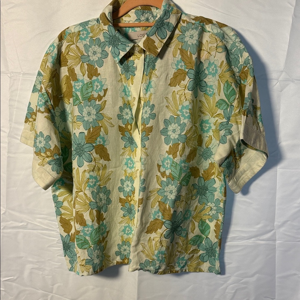 LOFT Cream Short-Sleeve Button-Up Shirt with Teal and Olive Floral Print